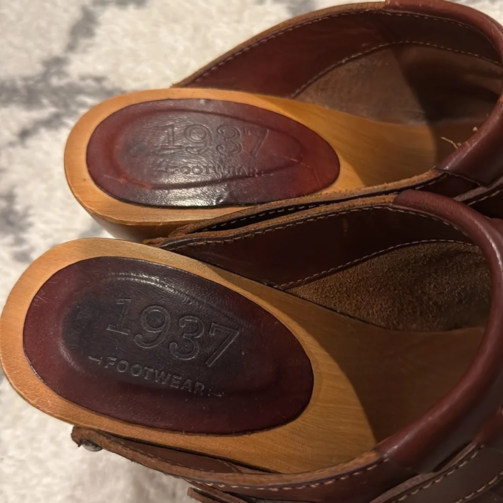 Madewell Brown Leather Clogs with Wooden Heel - Picture 7 of 7